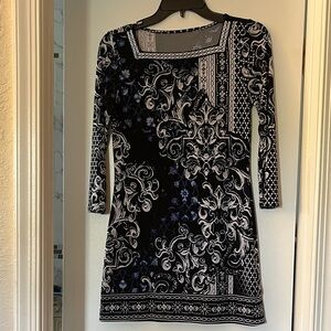 White House Black Market Black/White/Blue Printed Long Sleeve Dress